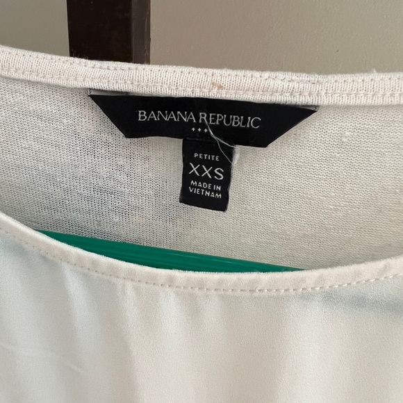 Smoke free. Clean cream top. Pairs well - Picture 3 of 3